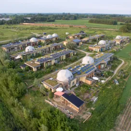Wijk met aardehuizen in Olst vanuit vogelperspectief